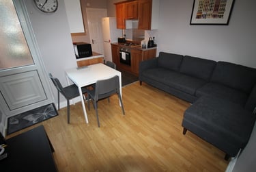 3 bed flat, Myrtle Grove, Jesmond, Newcastle, NE23HT - Image 8