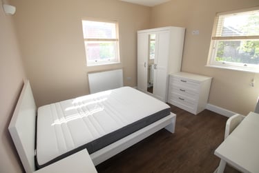 4 bed flat, Jesmond Road West, Sandyford, Newcastle, NE24PQ - Image 9