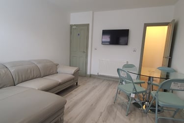 4 bed house, Horton Street, City Centre, Lincoln, LN25NG - Image 1