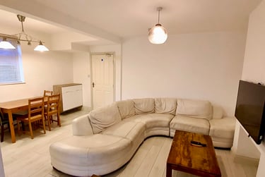 4 bed house, Severn Street, West End, Lincoln, LN11SJ - Image 1