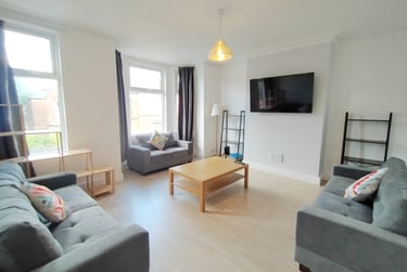 7 bed house, Lausanne road, Fallowfield, Manchester, M203EU - Image 2