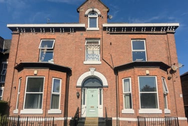 5 bed flat, Dickenson road, Victoria park, Manchester, M145HZ - Image 15