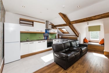 4 bed flat, Gelt House   23 Saint Bedes Terrace, City Centre, Sunderland, SR28HS - Image 1