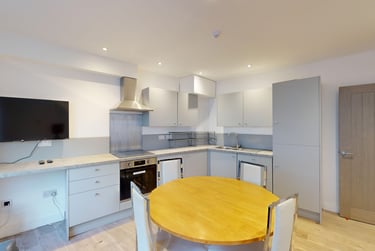 5 bed flat, Silver Street, City Centre, Durham, DH13RD - Image 4