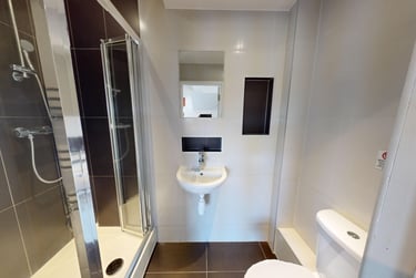 1 bed studio, Thornhill Crescent, Thornhill, Sunderland, SR27AD - Image 5