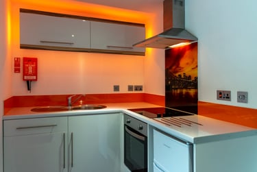 1 bed studio, Thornhill Crescent, Thornhill, Sunderland, SR27AD - Image 2