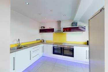 6 bed flat, Thornhill Crescent, Thornhill, Sunderland, SR27AD - Image 3