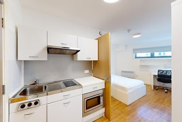 1 bed studio, Pitt Street, Newcastle Upon Tyne, Newcastle, NE45BF - Image 2