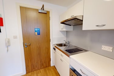1 bed studio, Pitt Street, Newcastle Upon Tyne, Newcastle, NE45BF - Image 2