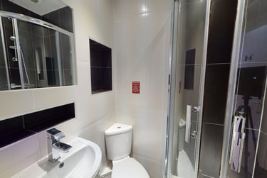 5 bed flat, Thornhill Crescent, Thornhill, Sunderland, SR27AD - Image 10