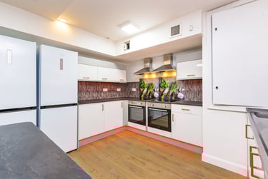 5 bed flat, Leazes Terrace, Newcastle Upon Tyne, Newcastle, NE14LY - Image 3