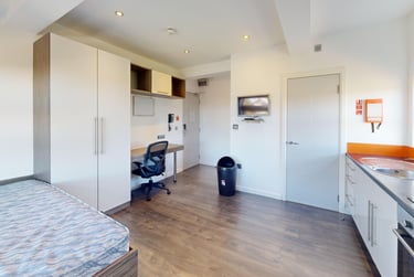 1 bed studio, Thornhill Crescent, Thornhill, Sunderland, SR27AD - Image 3