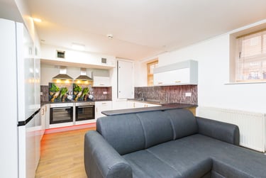 5 bed flat, Leazes Terrace, Newcastle Upon Tyne, Newcastle, NE14LY - Image 1