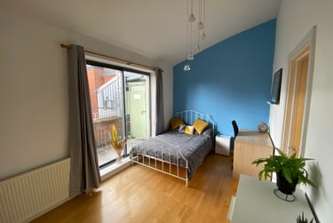 3 bed flat, Albion Street, City Centre, Leicester, LE16GF - Image 1