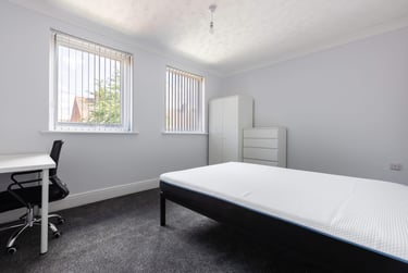 4 bed house, Swann Street, City Centre, York, YO231AF - Image 1
