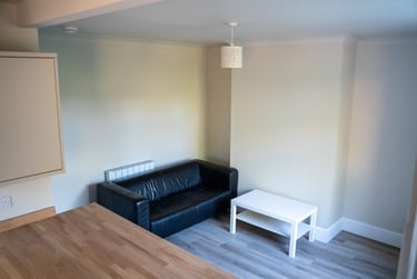 4 bed house, Burniston Grove, Layerthorpe, York, YO103RP - Image 1