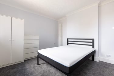 4 bed house, Swann Street, City Centre, York, YO231AF - Image 2