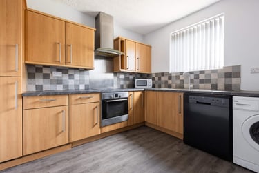 4 bed house, Swann Street, City Centre, York, YO231AF - Image 3