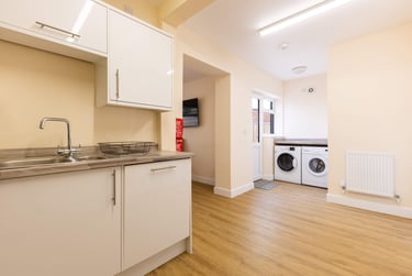 6 bed house, Alcuin Avenue, Layerthorpe, York, YO103TN - Image 8