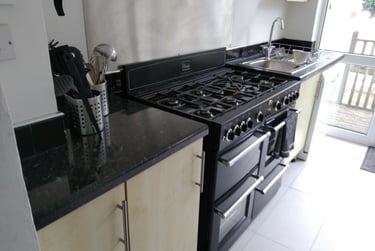 6 bed house, Great Southsea Street, Near university, Portsmouth, PO53BY - Image 4