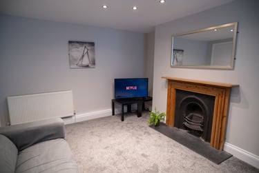 3 bed flat, Lisson Grove, Mutley, Plymouth, PL47DN - Image 2