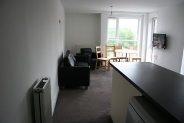 4 bed flat, Vaughan Way, City Centre, Leicester, LE14SH - Image 9