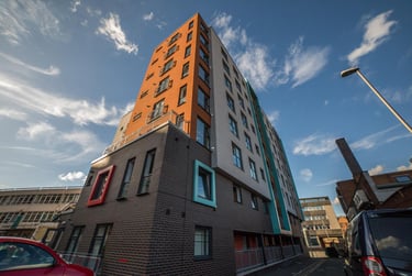 3 bed flat, Vaughan Way, City Centre, Leicester, LE14SH - Image 1