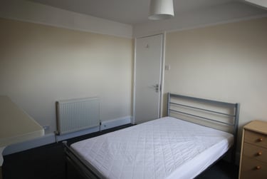 4 bed flat, Springfield road, St james, Exeter, EX46JL - Image 5