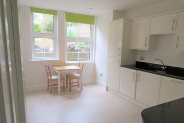 2 bed house, Sackville Road, Central, Brighton, BN33WA - Image 3