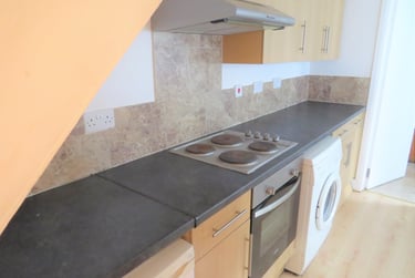 7 bed house, Ditchling rise, London road, Brighton, BN14QN - Image 4