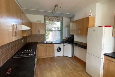 5 bed house, Elm grove, Brighton, BN23ET - Image 2