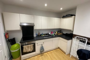 1 bed house, Sackville Road, Hove station, Brighton, BN33WE - Image 2