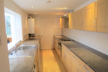 6 bed house, Caledonian road, Lewes road, Brighton, BN23HX - Image 2