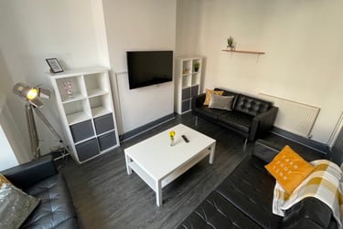 9 bed house, Chichester Street, City centre, Chester, CH14AD - Image 2