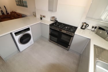 8 bed house, Chichester Street, Newton, Chester, CH14AD - Image 3