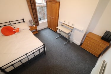 8 bed house, Chichester Street, Newton, Chester, CH14AD - Image 10