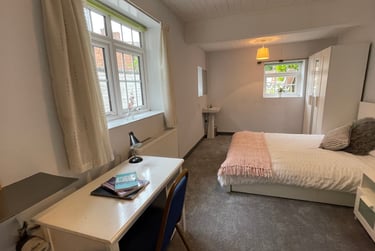 9 bed house, Raymond Street, City Centre, Chester, CH14EL - Image 2