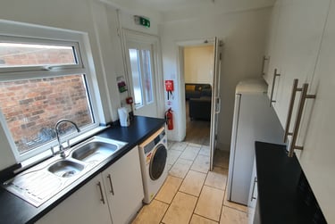 5 bed house, St. Anne Street, City Centre, Chester, CH13HU - Image 3