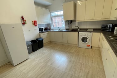 9 bed house, Raymond Street, City Centre, Chester, CH14EL - Image 11