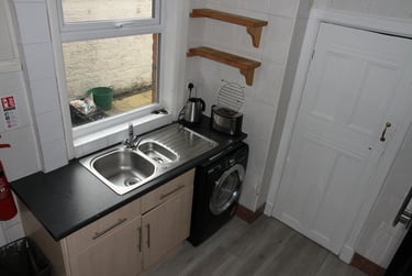 6 bed house, Bouverie Street, City Centre, Chester, CH14HE - Image 4