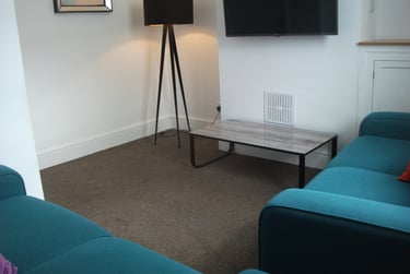 4 bed house, Garden Lane, Newton, Chester, CH14EY - Image 2