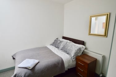 6 bed house, Comer Road, St Johns, Worcester, WR25HU - Image 8