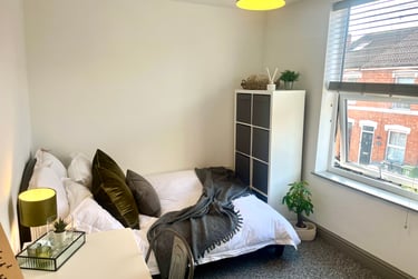 6 bed house, Blakefield Road, St Johns, Worcester, WR25DR - Image 1