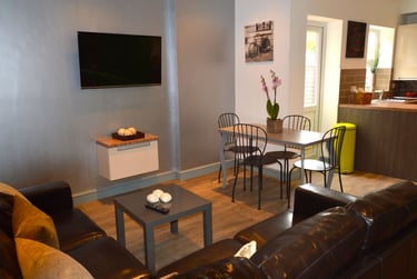 6 bed house, Comer Road, St Johns, Worcester, WR25HU - Image 1