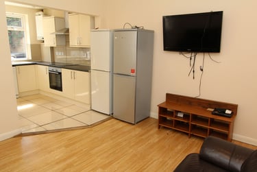 5 bed house, Shoreham Street, Heeley, Sheffield, S24FA - Image 5