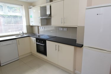 4 bed house, Shoreham Street, Heeley, Sheffield, S24FA - Image 3