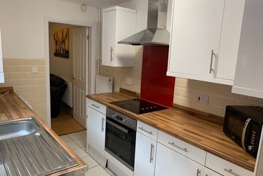 3 bed house, Crowther Street, Shelton, Stoke, ST42ER - Image 4