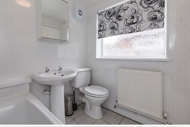 4 bed house, Carlton rd, Shelton, Stoke, ST42BG - Image 4