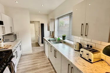 5 bed house, Spencer Road, Shelton, Stoke, ST42BE - Image 5