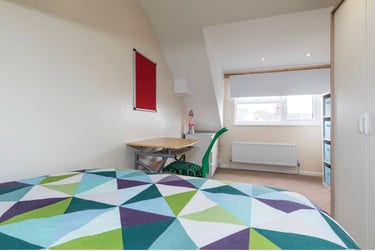 4 bed house, Carlton rd, Shelton, Stoke, ST42BG - Image 8